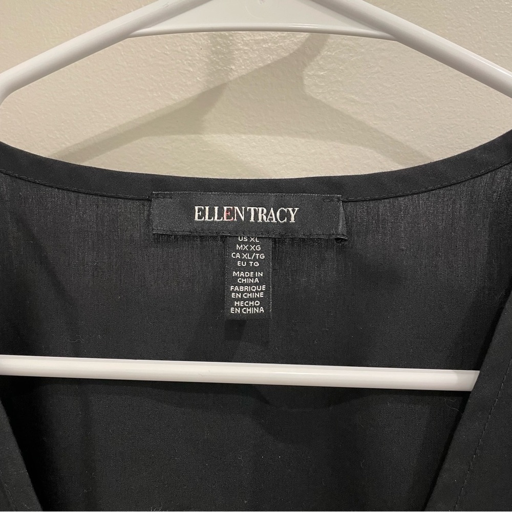 Ellen Tracy Black Sleeveless Wrap Blouse with D-Ring Tie - Picture 2 of 4
